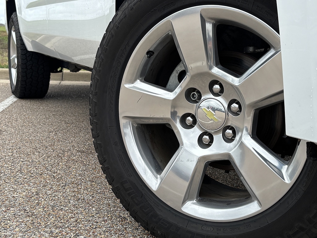 Used 2016 Chevrolet Suburban LT with VIN 1GNSCHKC8GR230064 for sale in Bryan, TX