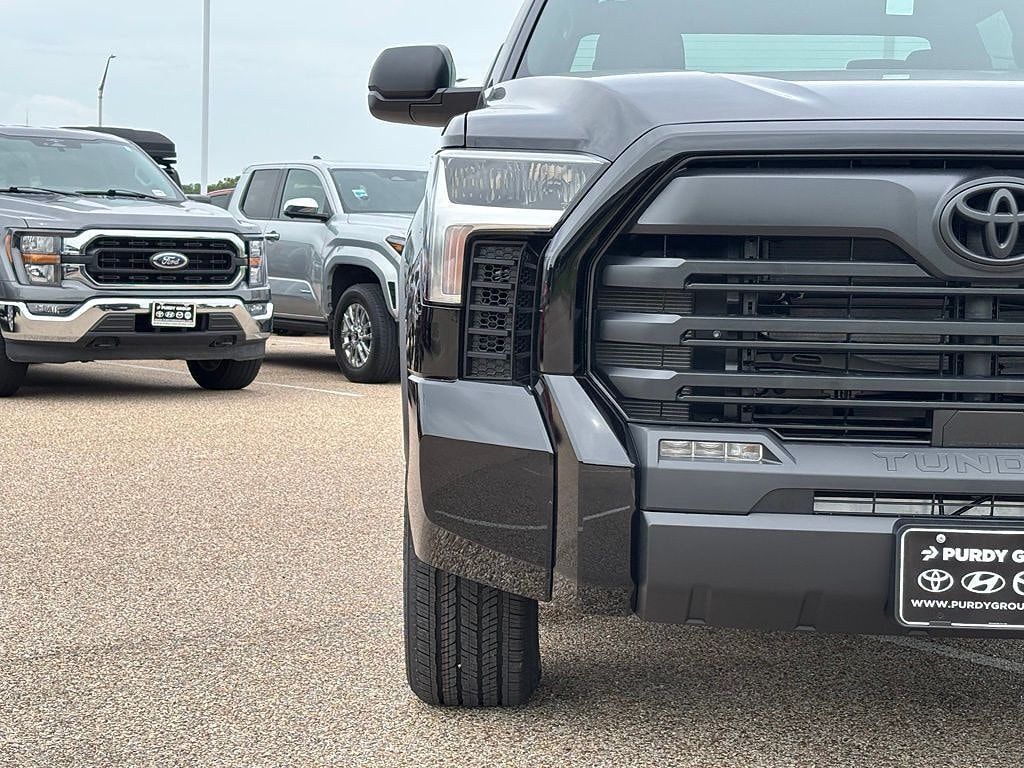 New 2026 Toyota Tundra SR5 SR5 CREWMAX 5.5