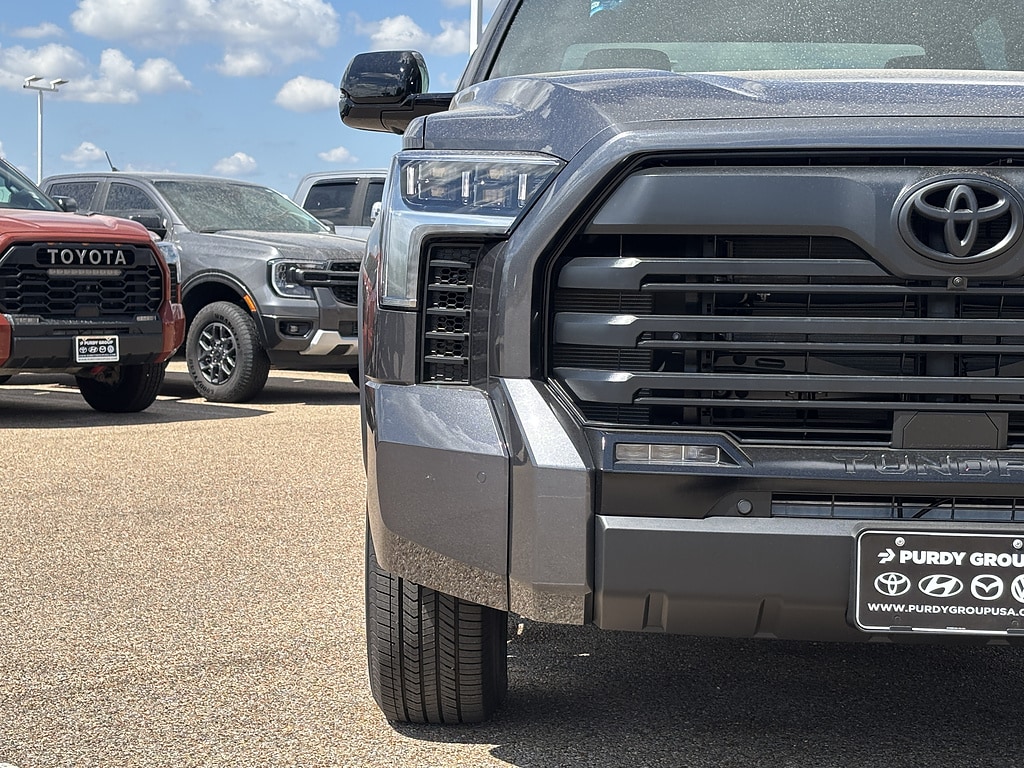 New 2026 Toyota Tundra Limited LIMITED CREWMAX 5.5
