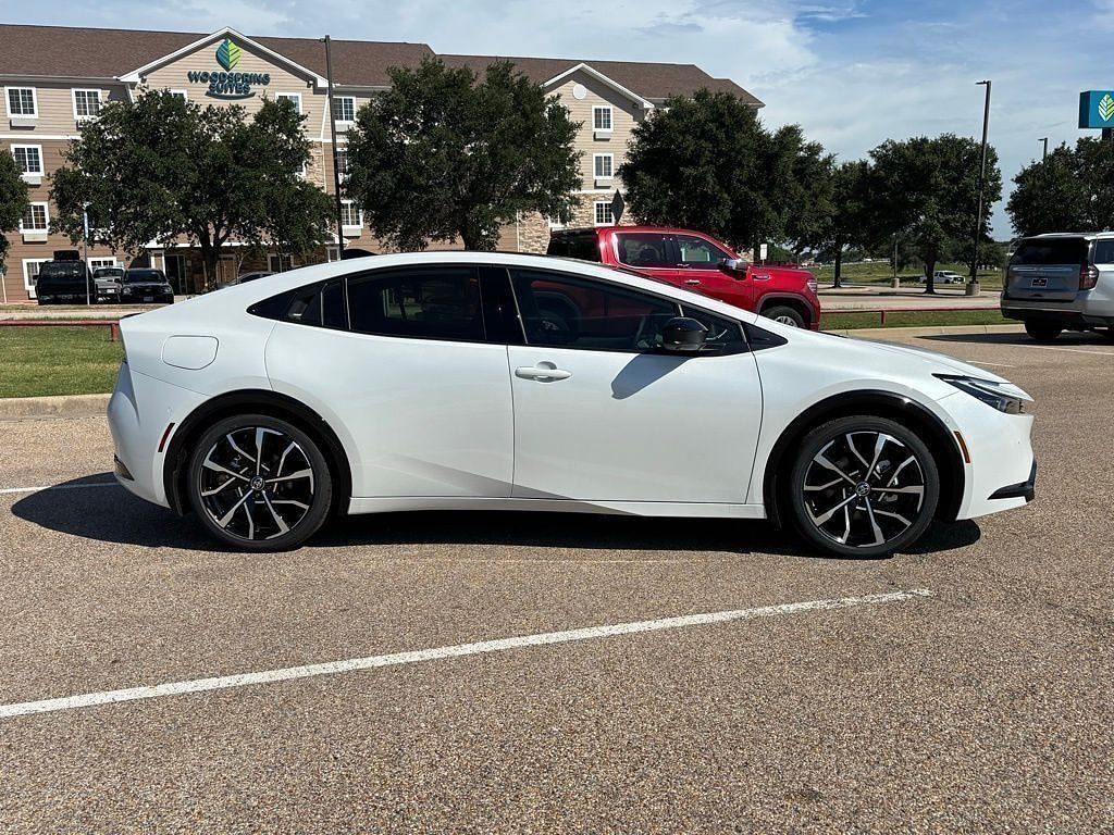 New 2025 Toyota Prius Plug-in Hybrid XSE Premium PLUG-IN HYBRID
