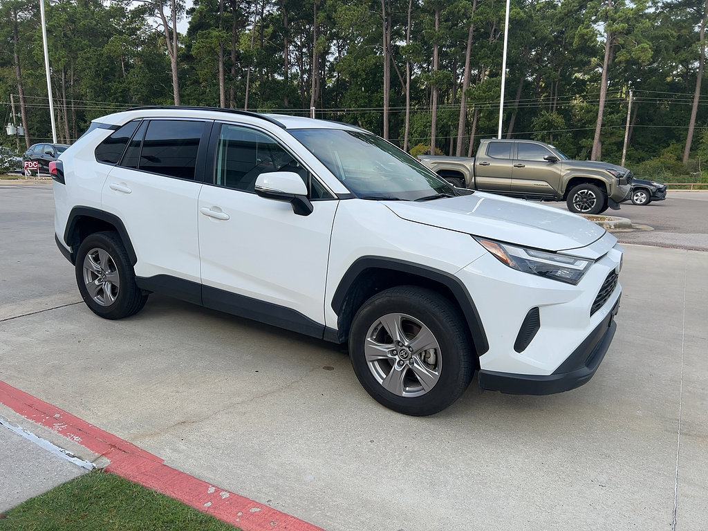 Used 2025 Toyota RAV4 XLE SUV