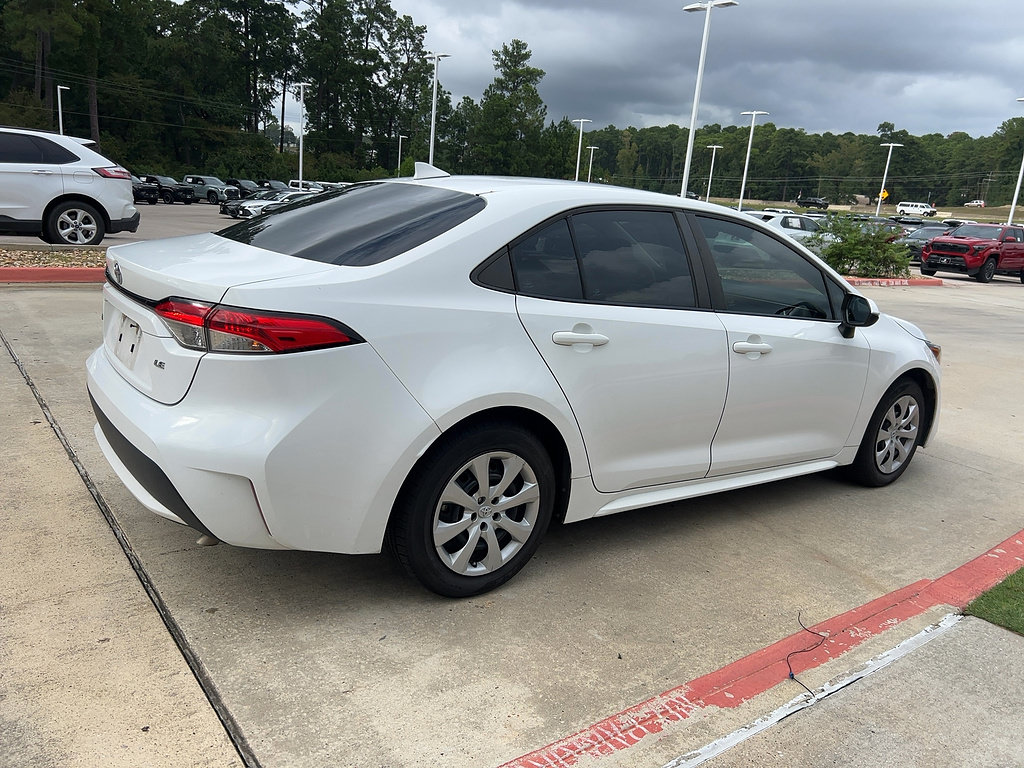Used 2022 Toyota Corolla LE Sedan