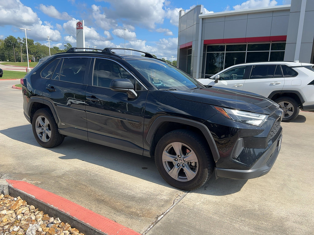 Used 2025 Toyota RAV4 Hybrid LE SUV