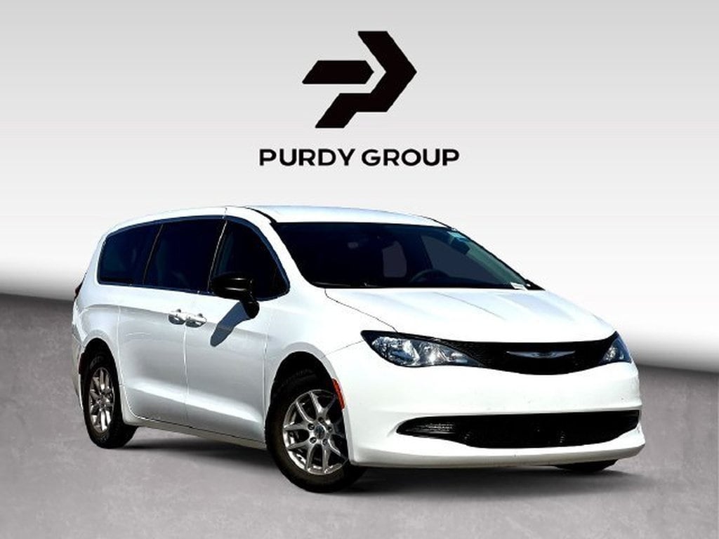 2024 Chrysler Voyager