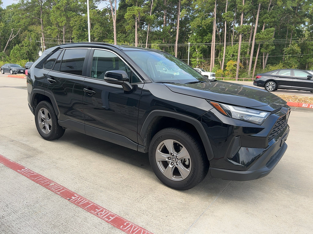 Used 2025 Toyota RAV4 XLE SUV