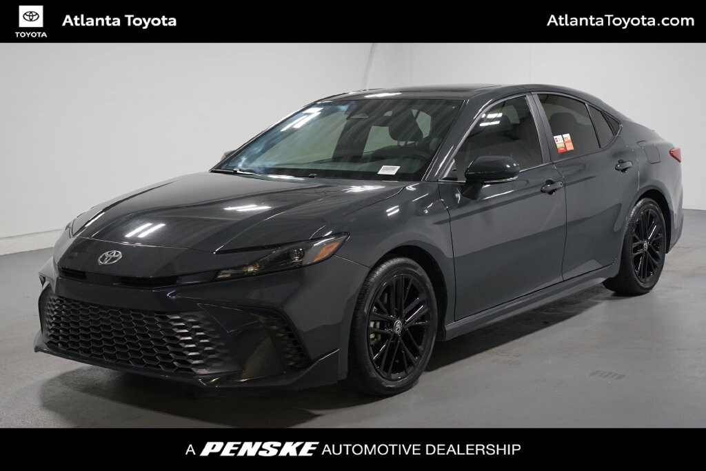 Used 2025 Toyota Camry SE Sedan