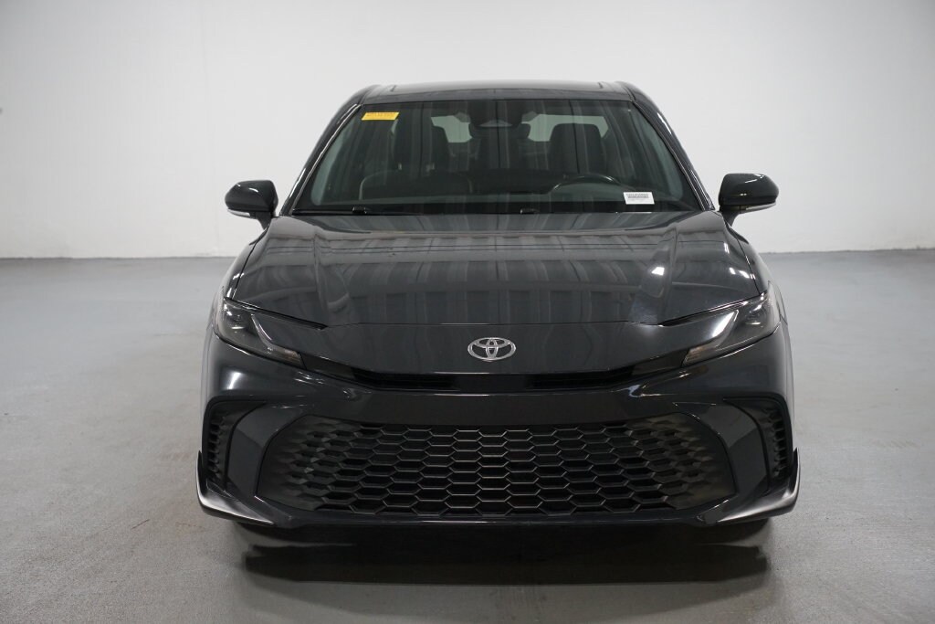 Used 2025 Toyota Camry SE Sedan