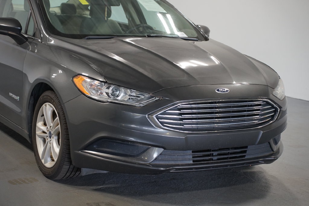 Used 2018 Ford Fusion Hybrid SE Sedan