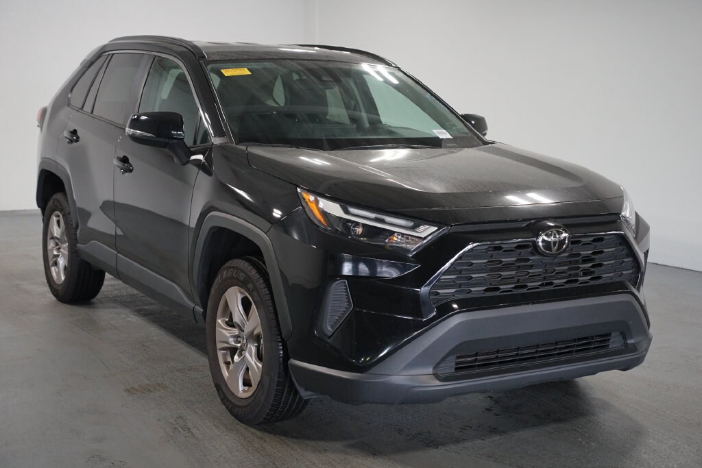 Used 2025 Toyota RAV4 XLE SUV