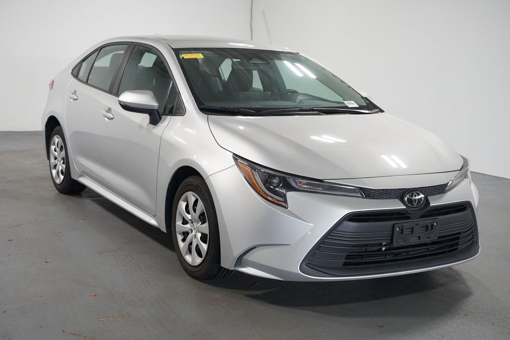 Used 2024 Toyota Corolla LE Sedan