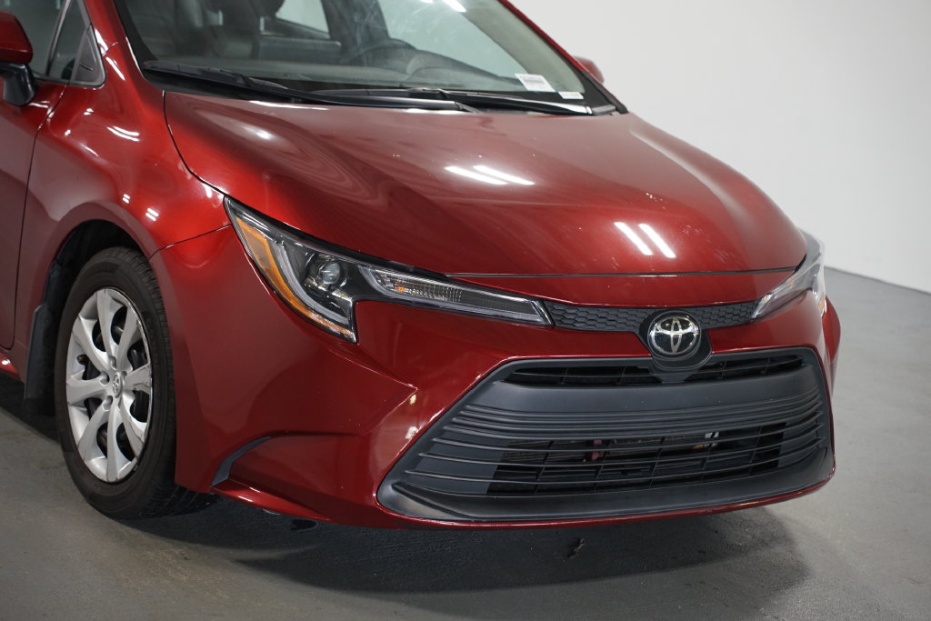 Used 2025 Toyota Corolla LE Sedan