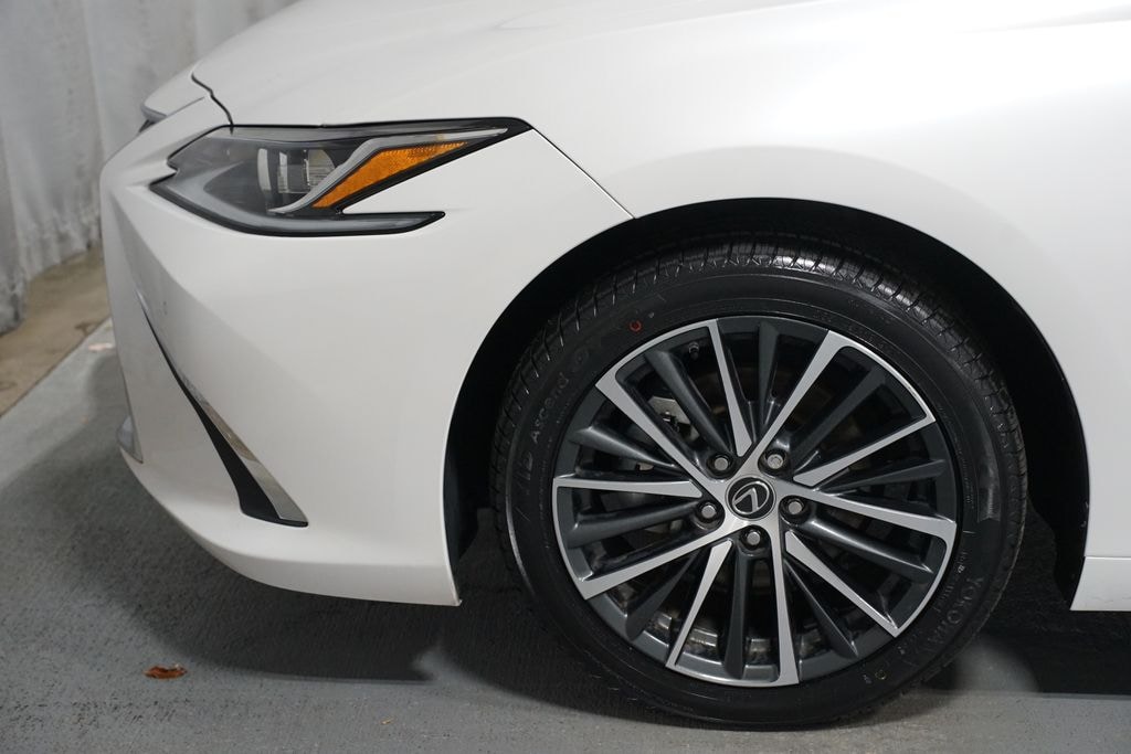 Used 2024 Lexus ES 350 Sedan