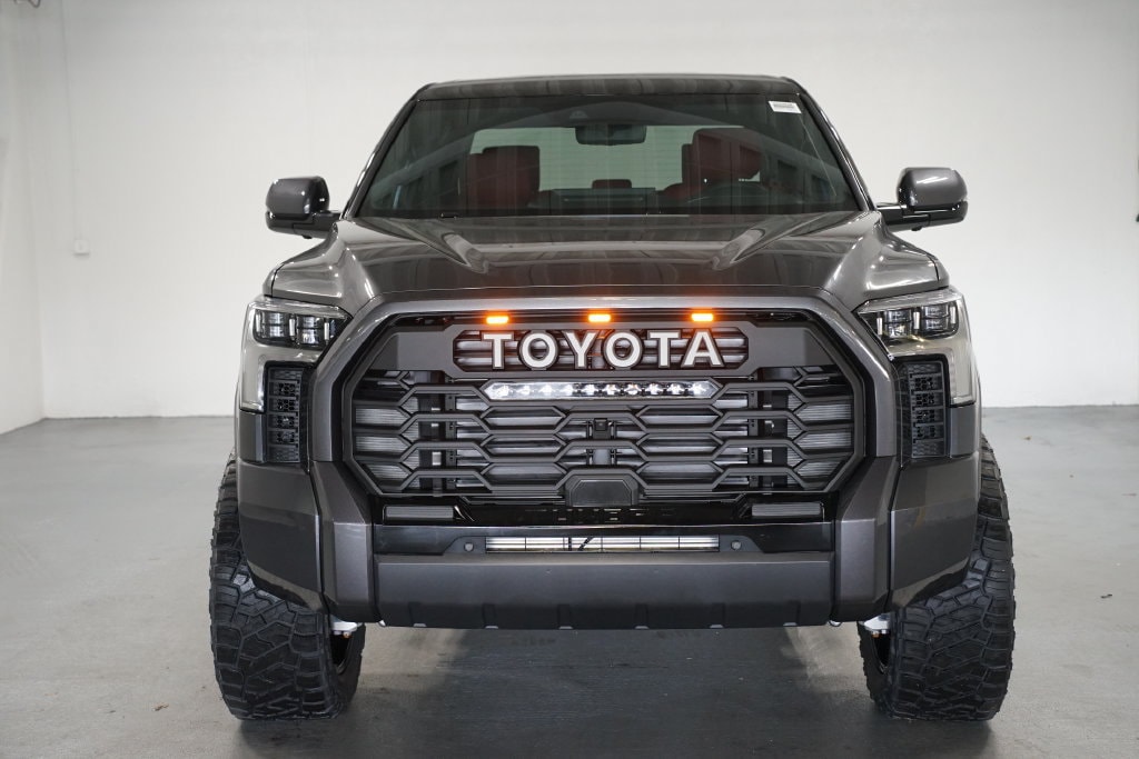 New 2026 Toyota Tundra Limited LIMITED CREWMAX 5.5