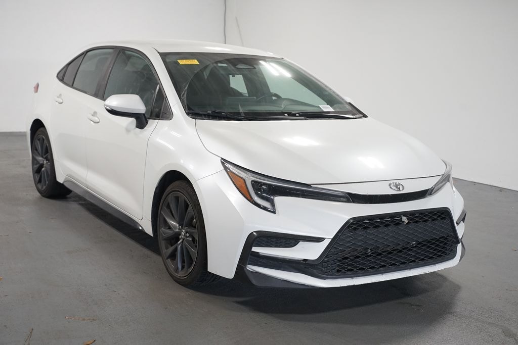 Used 2024 Toyota Corolla SE Sedan