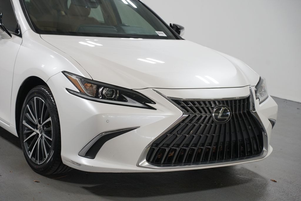 Used 2024 Lexus ES 350 Sedan