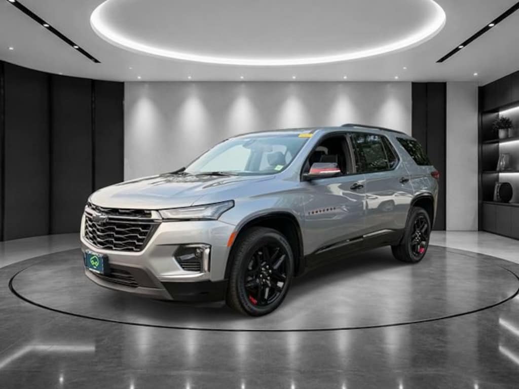 Used 2023 Chevrolet Traverse Premier SUV