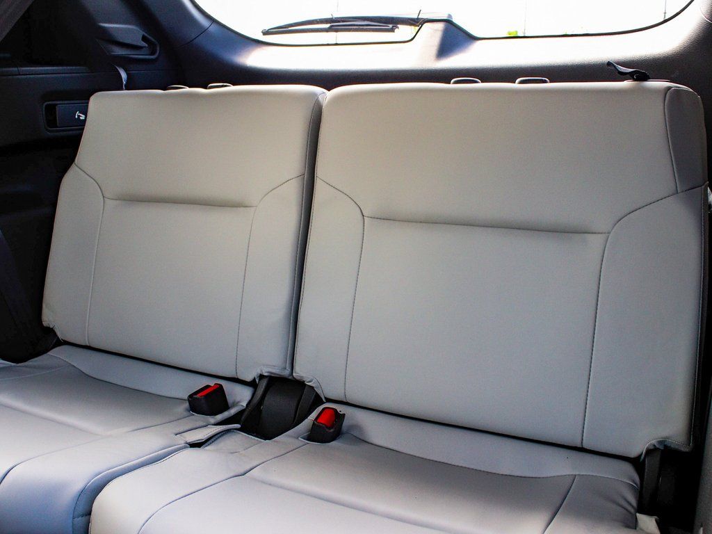 2025 Mitsubishi Outlander SE - Photo 36