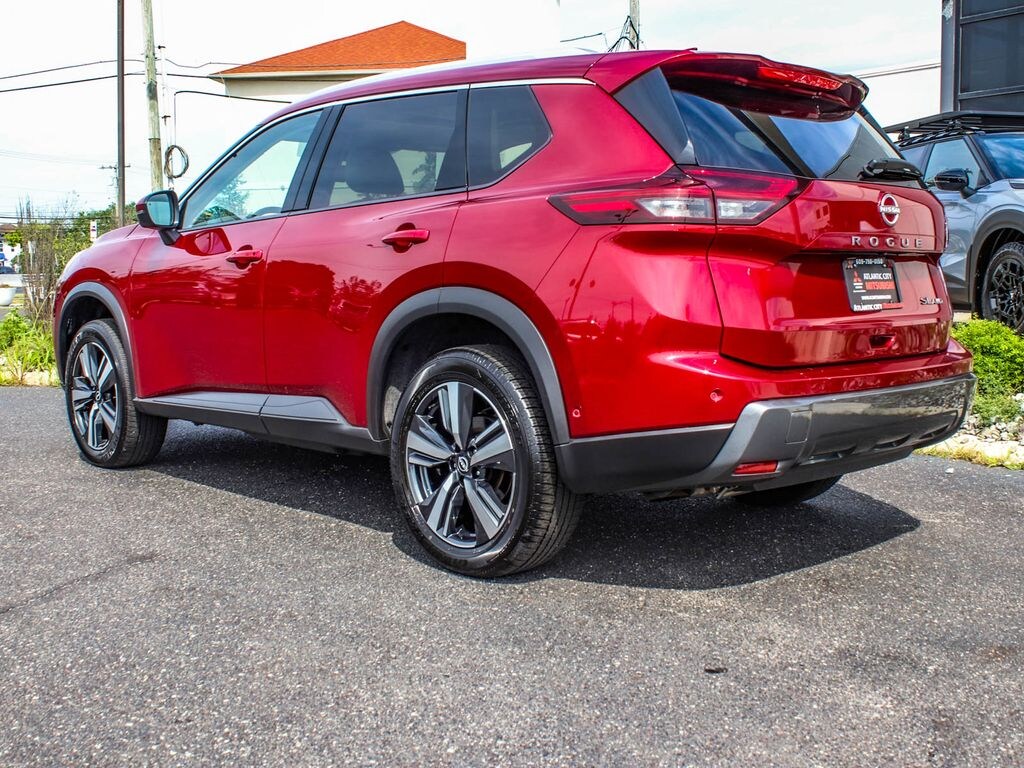 Used 2025 Nissan Rogue SL SUV