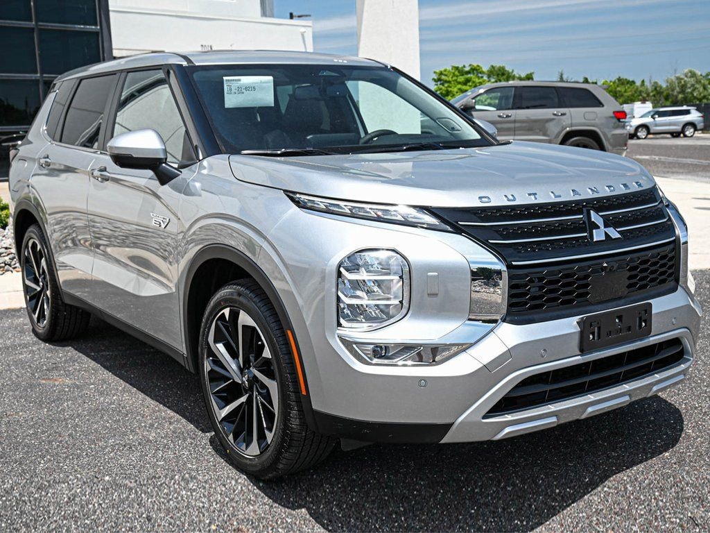 Used 2024 Mitsubishi Outlander Phev SE SUV