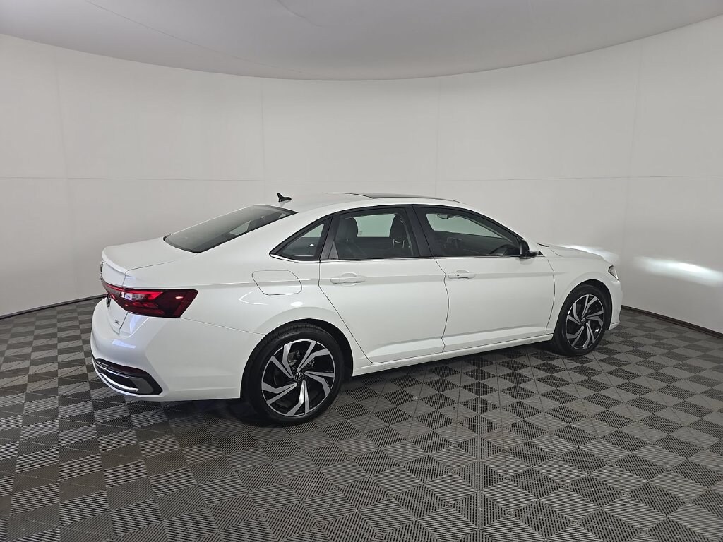 Used 2025 Volkswagen Jetta 1.5T SEL Sedan
