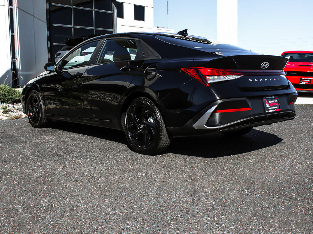 Used 2026 Hyundai Elantra SEL Sport Sedan