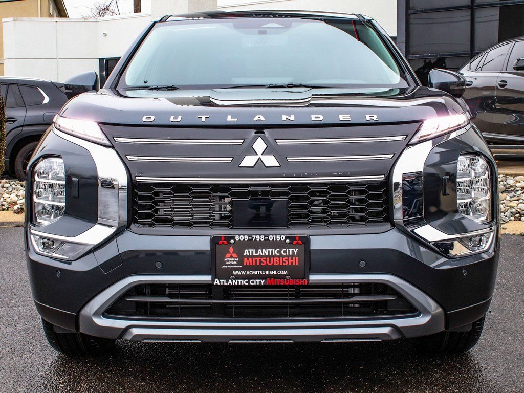 New 2026 Mitsubishi Outlander SE SUV