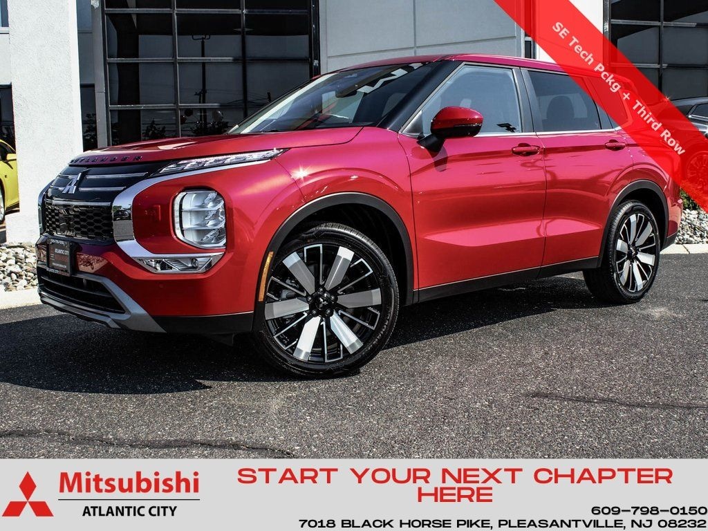 New 2025 Mitsubishi Outlander SE SUV