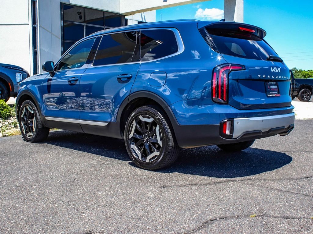 Used 2024 Kia