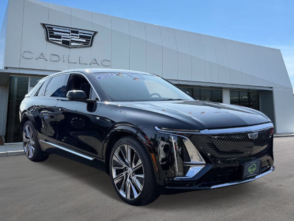 Used 2024 Cadillac Lyriq Luxury SUV
