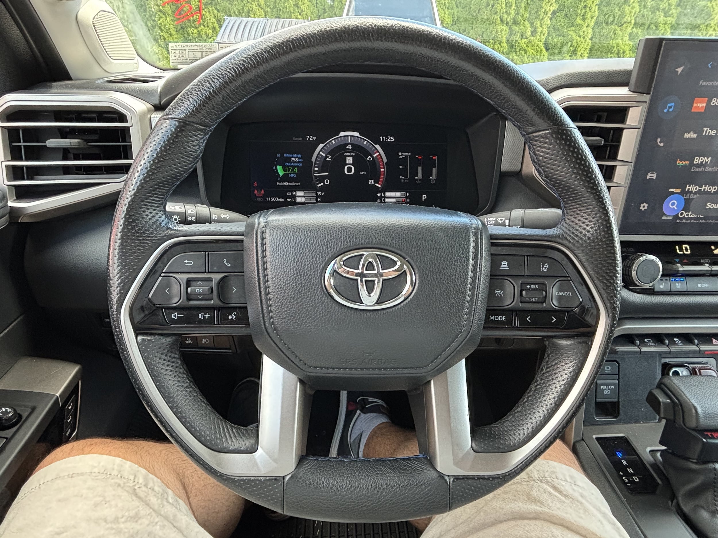 2024 Toyota Tundra Limited - Photo 15