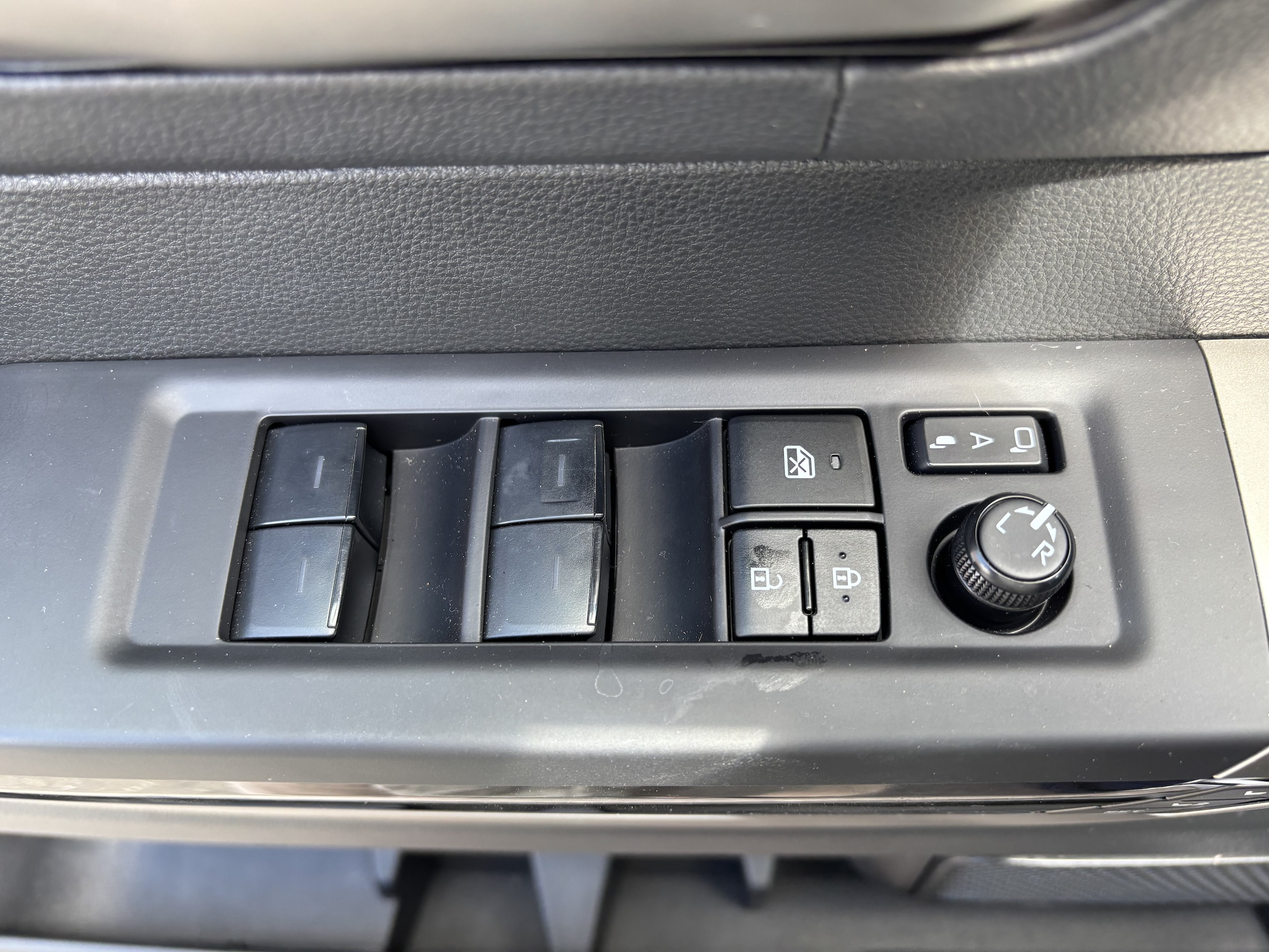 2024 Toyota Tundra Limited - Photo 14