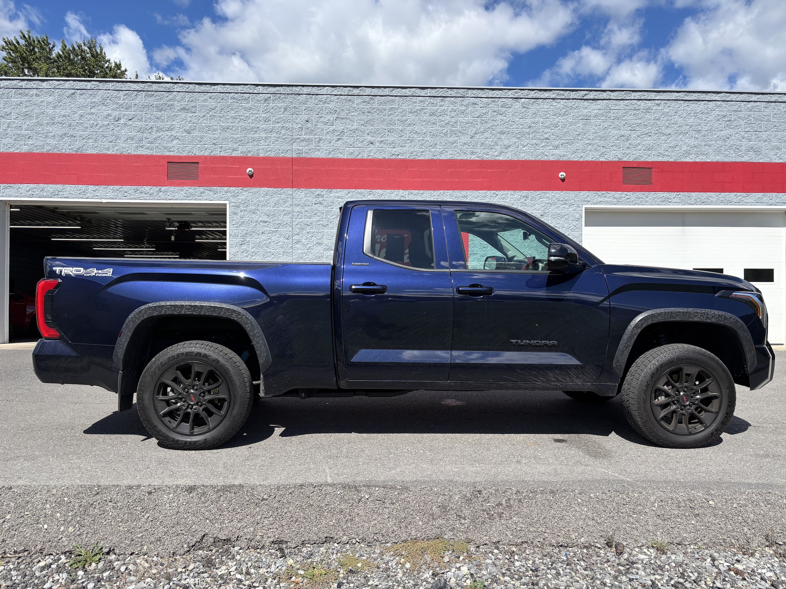 2024 Toyota Tundra Limited - Photo 2