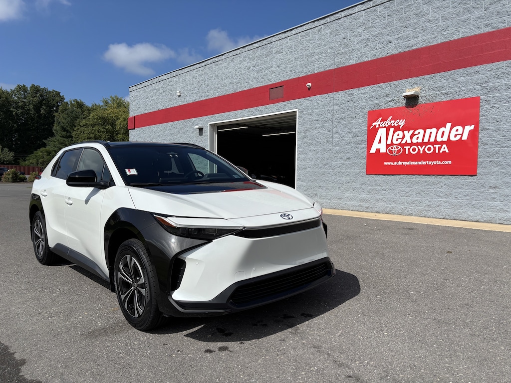 Used 2024 Toyota bZ4X XLE SUV