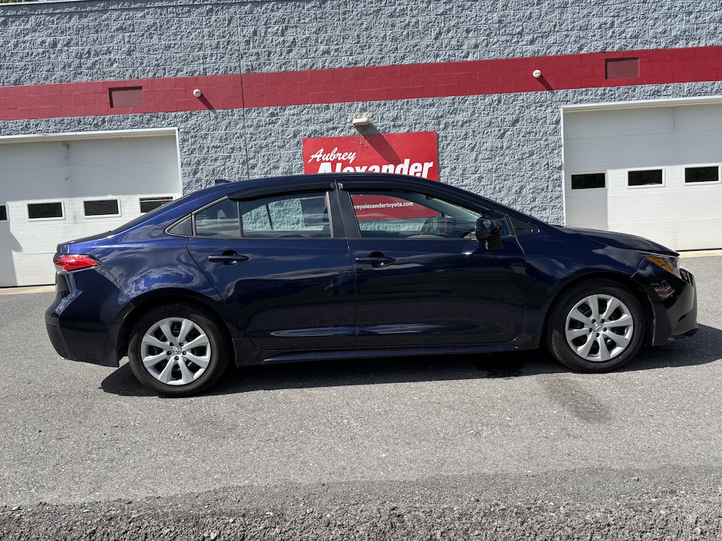 Used 2024 Toyota Corolla LE Car