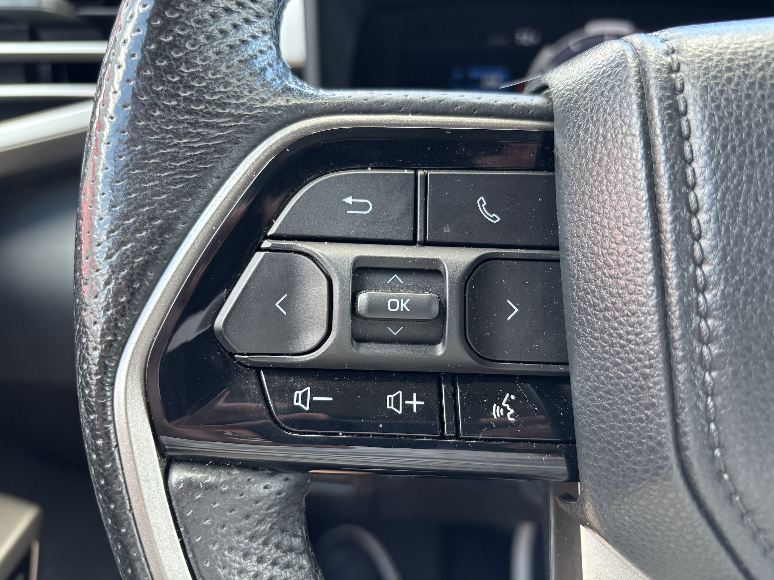 2024 Toyota Tundra Limited - Photo 16
