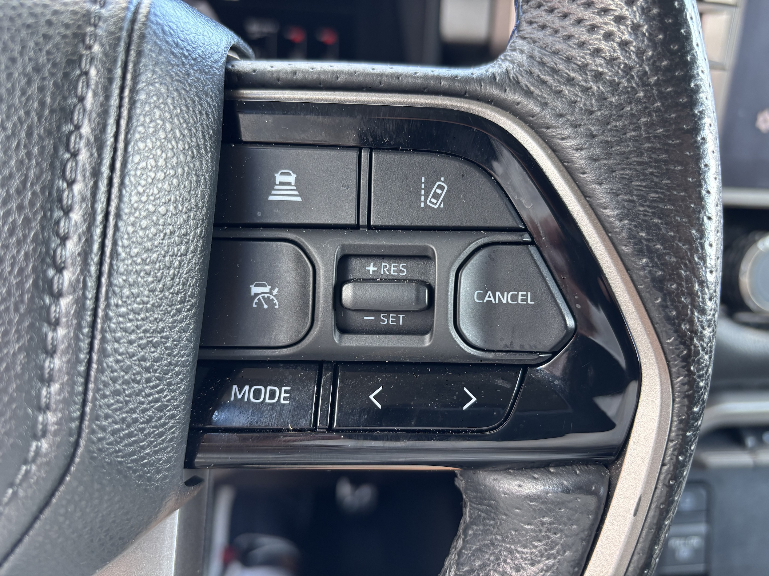 2024 Toyota Tundra Limited - Photo 17