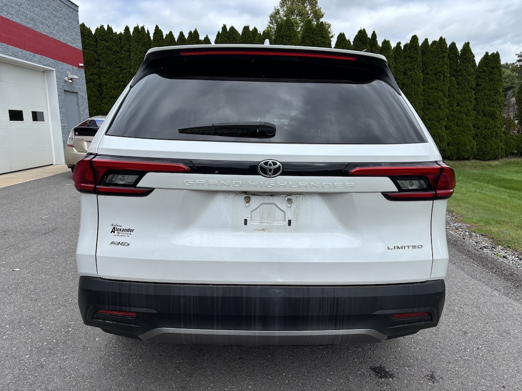 Used 2024 Toyota Grand Highlander Limited Sport Utility