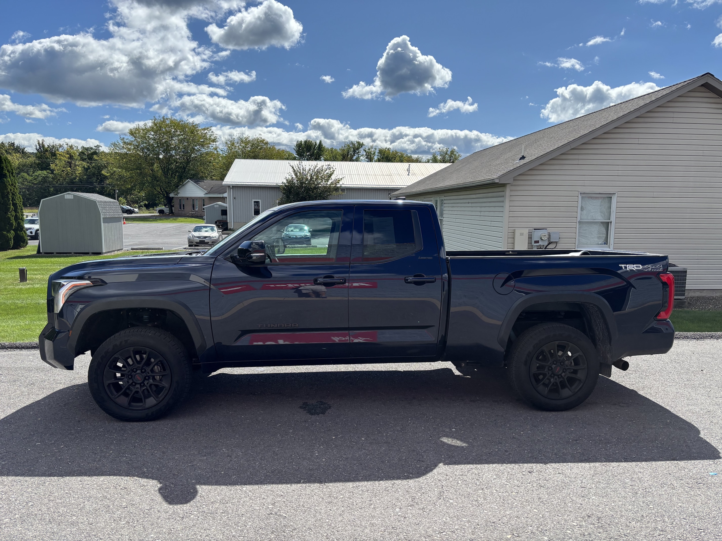 2024 Toyota Tundra Limited - Photo 6