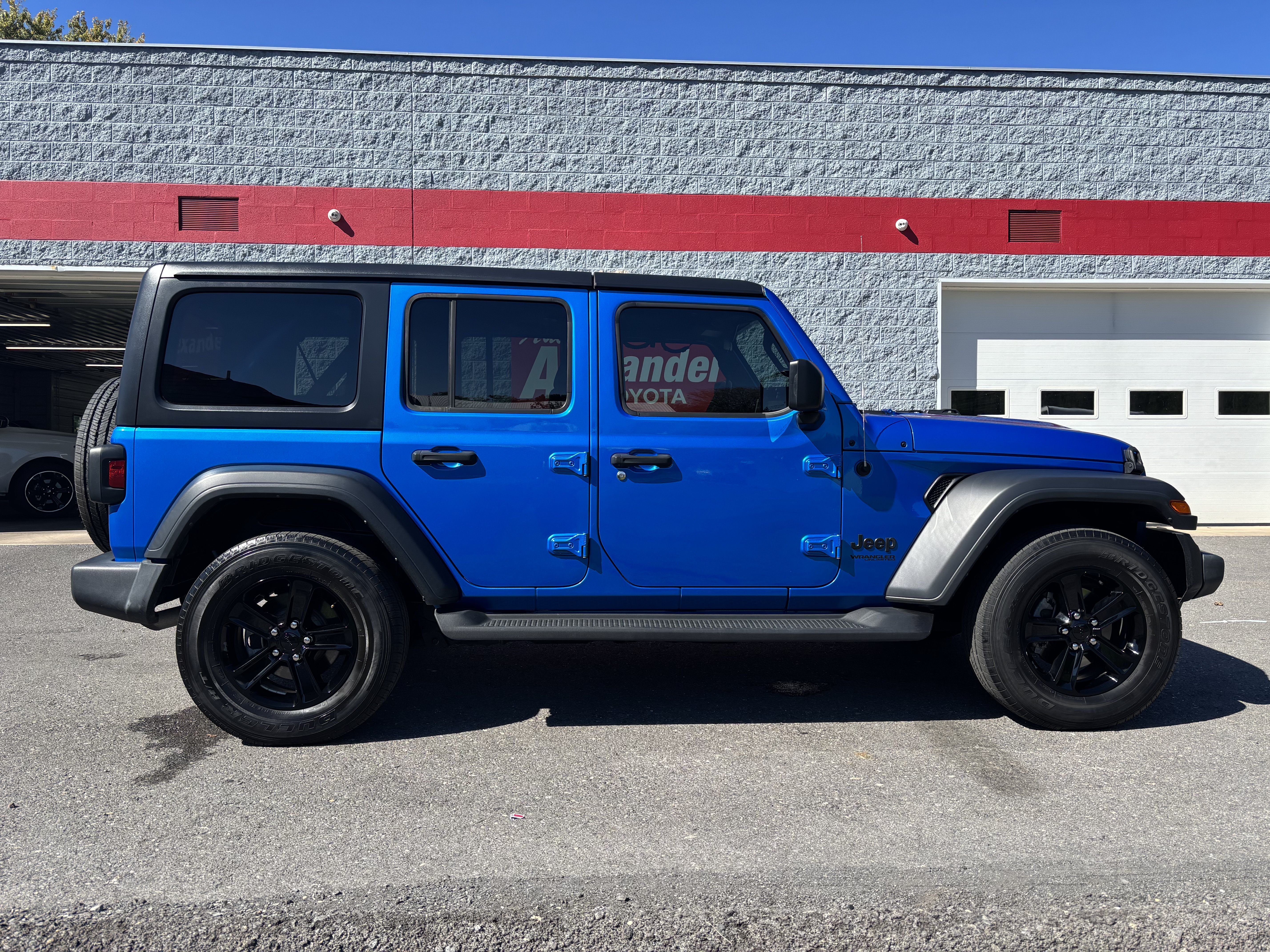 Used 2021 Jeep Wrangler Unlimited Sport SUV