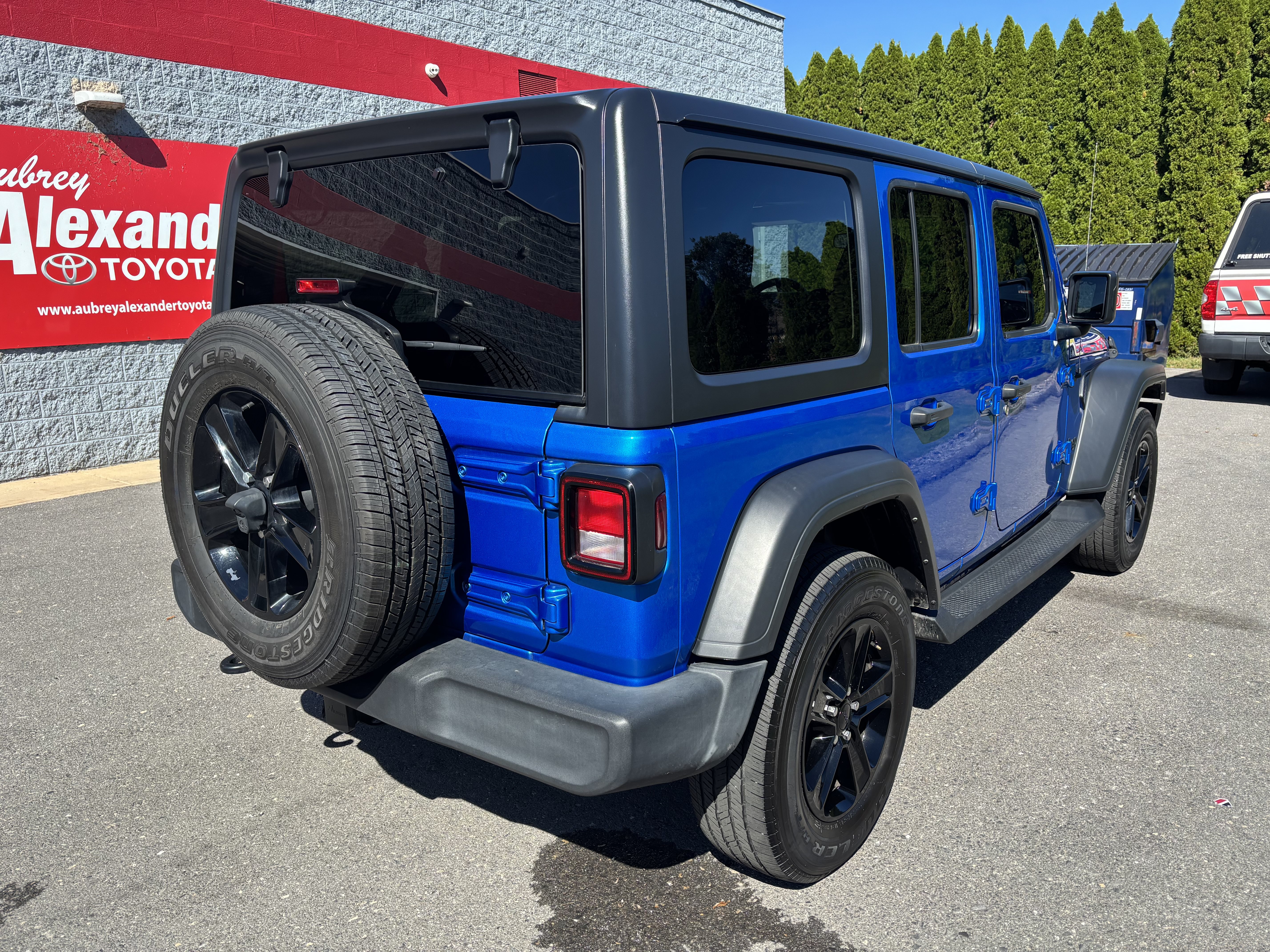Used 2021 Jeep Wrangler Unlimited Sport SUV