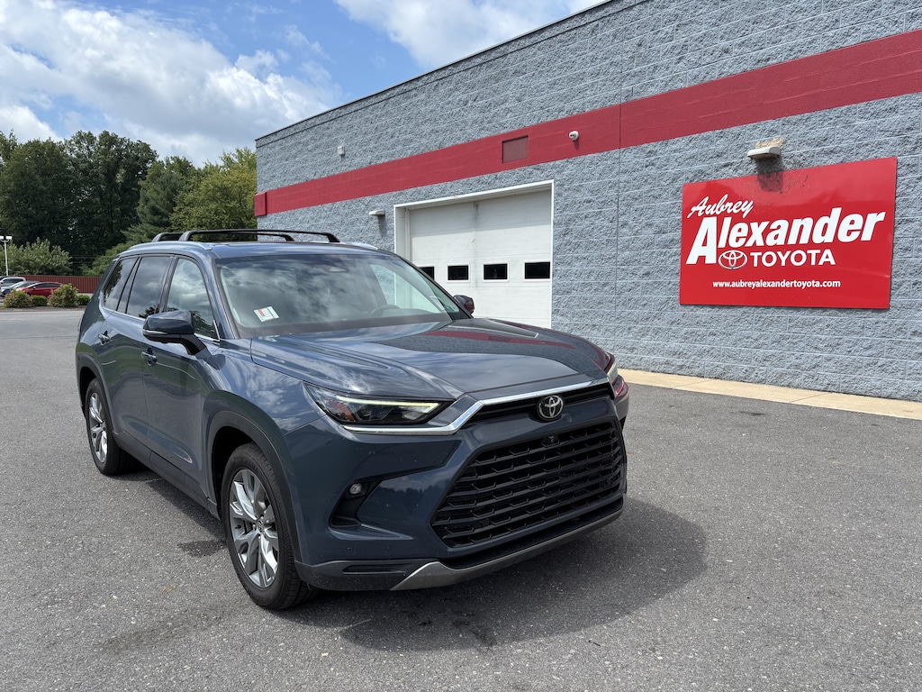 Used 2024 Toyota Grand Highlander Limited SUV
