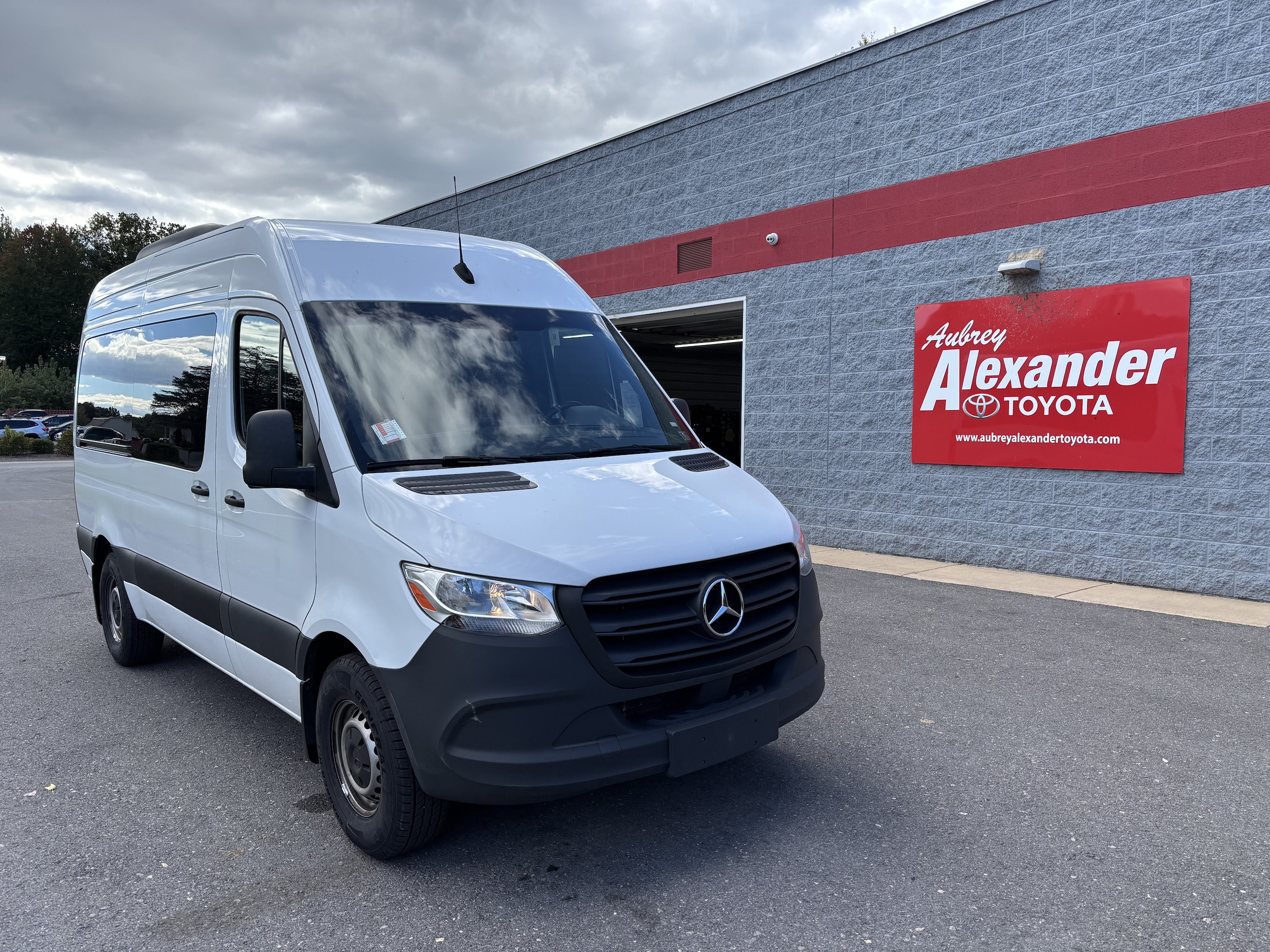 2024 Mercedes-Benz Sprinter Passenger Van