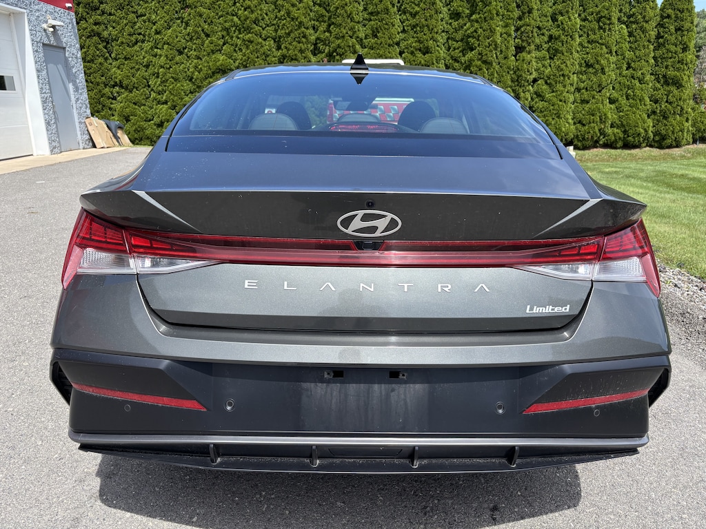 Used 2024 Hyundai Elantra Limited Sedan