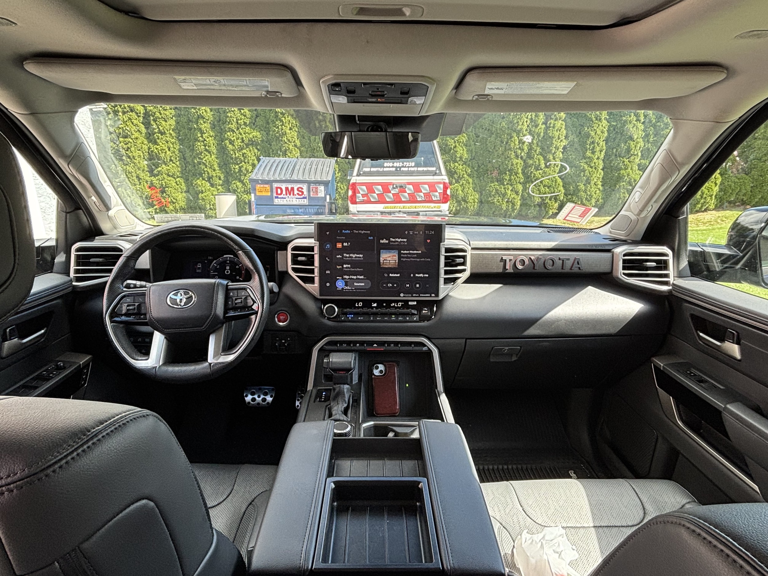 2024 Toyota Tundra Limited - Photo 12