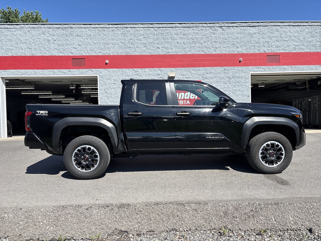 Used 2024 Toyota Tacoma 4WD TRD Off Road Truck Double Cab