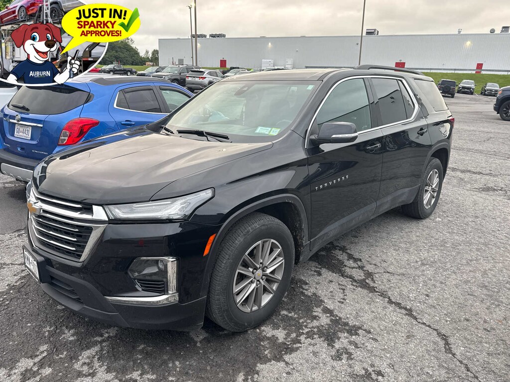 Used 2023 Chevrolet Traverse LT Cloth SUV