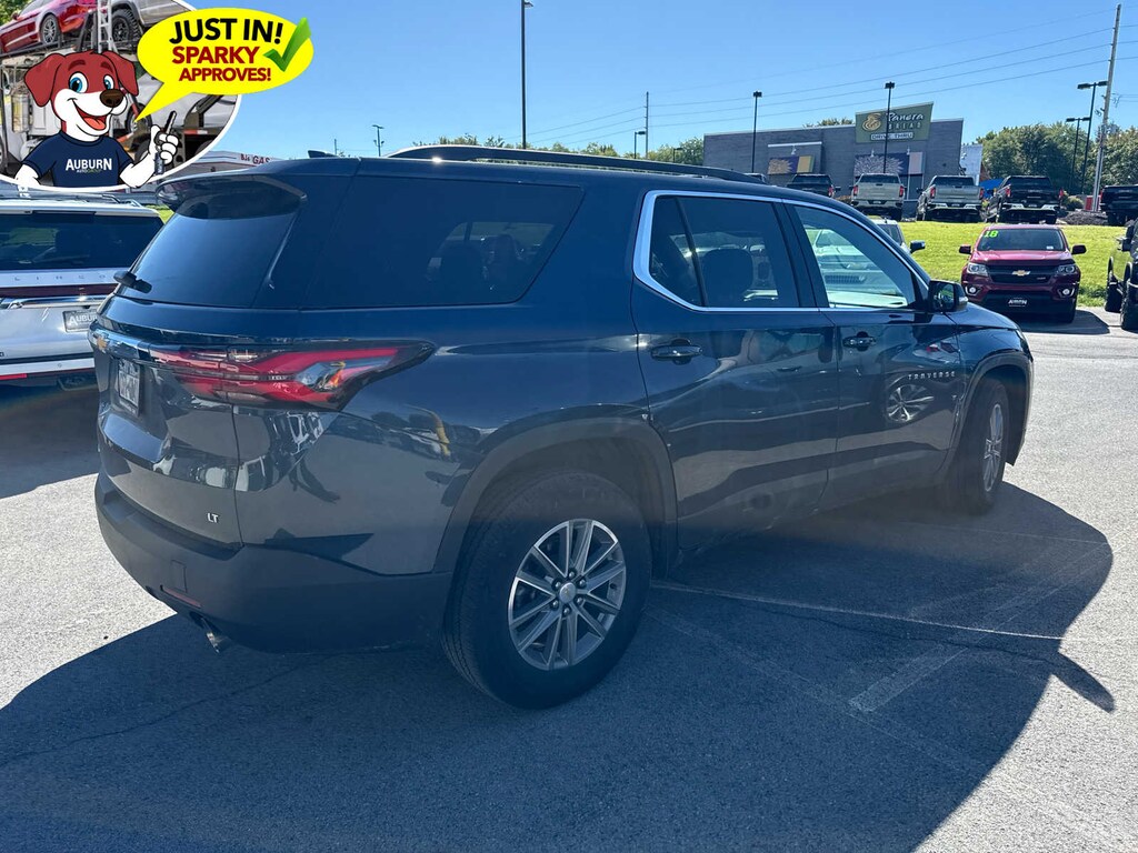 Used 2023 Chevrolet Traverse LT Cloth SUV