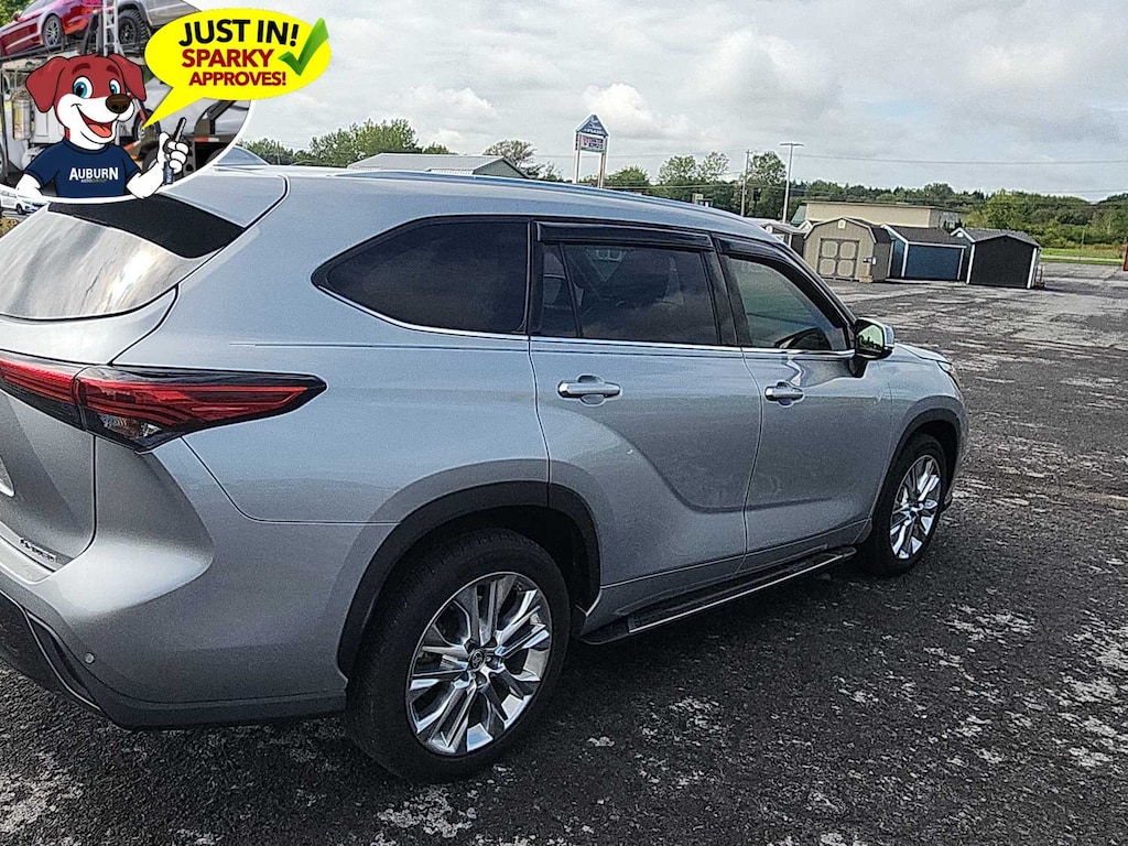 Used 2022 Toyota Highlander Limited