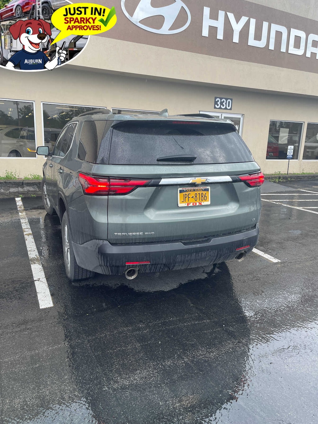 Used 2023 Chevrolet Traverse LT Cloth AWD