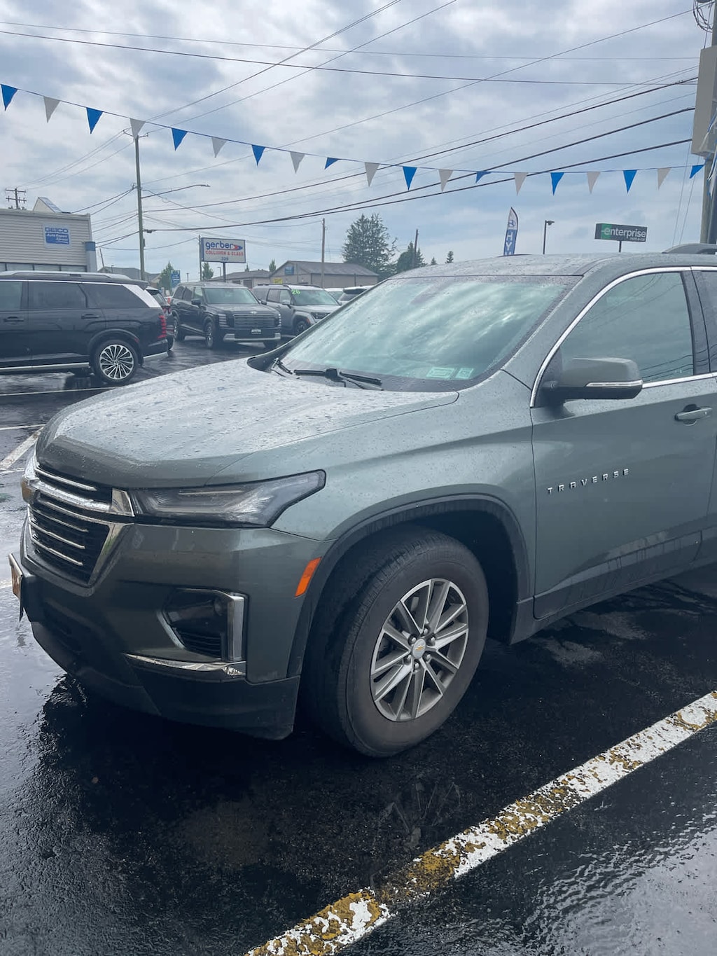 Used 2023 Chevrolet Traverse LT Cloth AWD